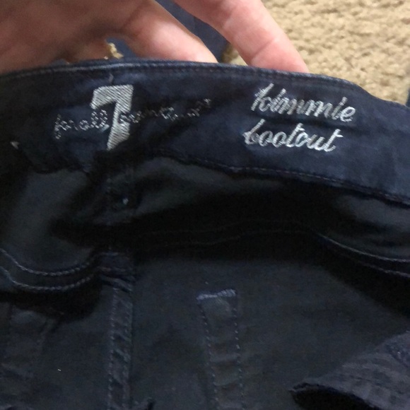 ⭐️Women’s Dark Wash Seven for all Mankind Jeans.⭐️ - Picture 5 of 6